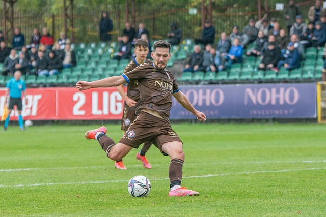 中国足球的 中国足球的